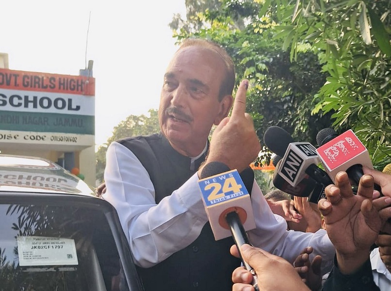 J&K Polls: Azad Among Early Voters, Urges People To Exercise Franchise