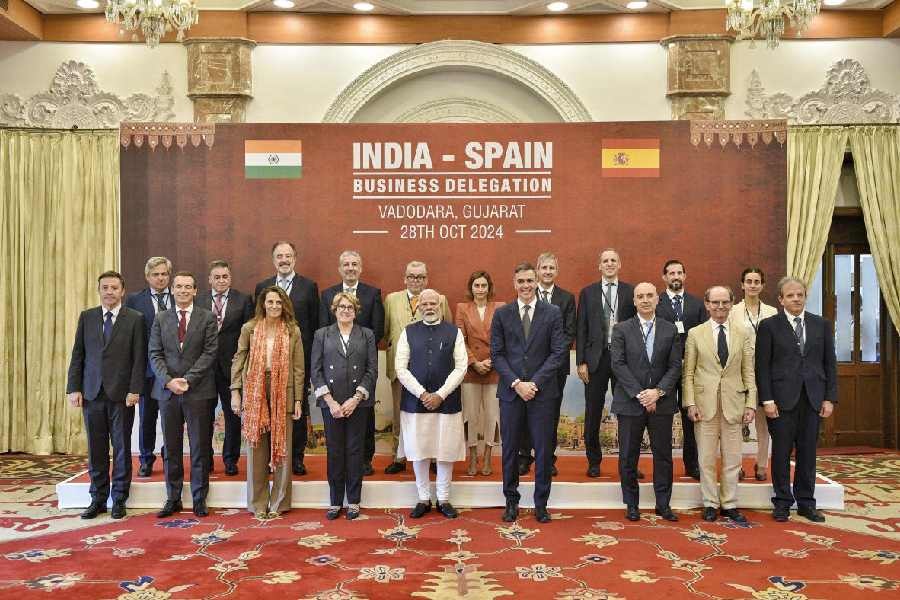 India, Spain Ink Multiple MoUs In Vadodara; Focus On Railways, Customs, And Cultural Exchange