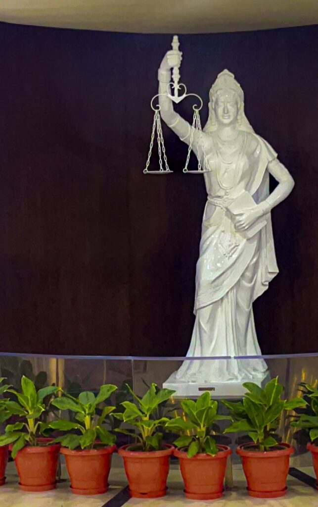 SCBA Objects To 'Radical Changes' In SC Emblem, Lady Justice Statue