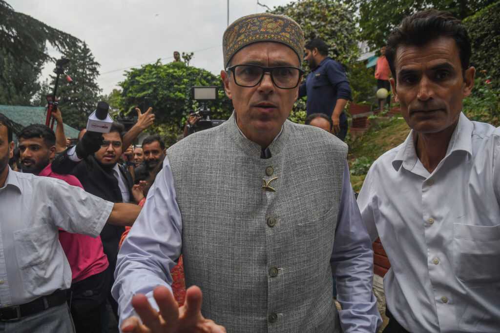 CM Omar Abdullah To Visit Warwan Fire Victims