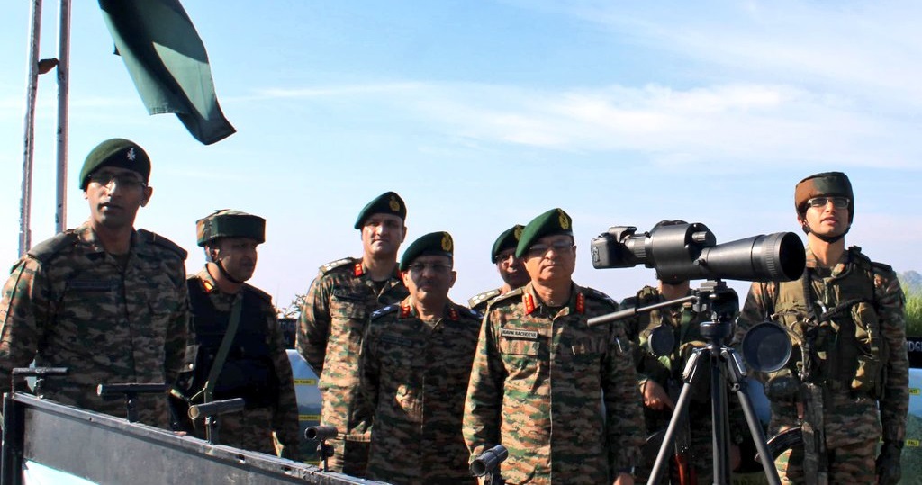  Army Officer Reviews Operational Preparedness In J&K’s Rajouri