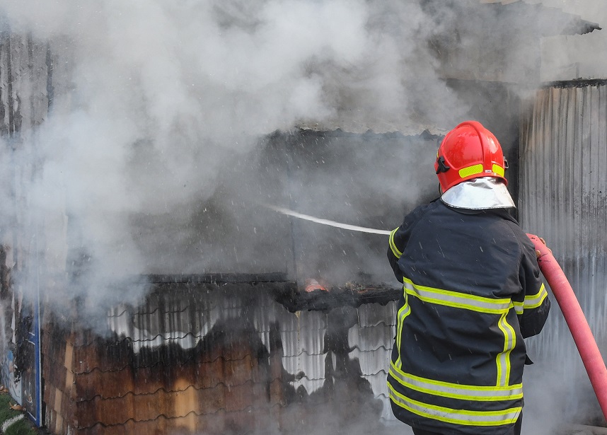 Overnight Blaze Renders 4 Families Homeless In South Kashmir’s Kulgam 