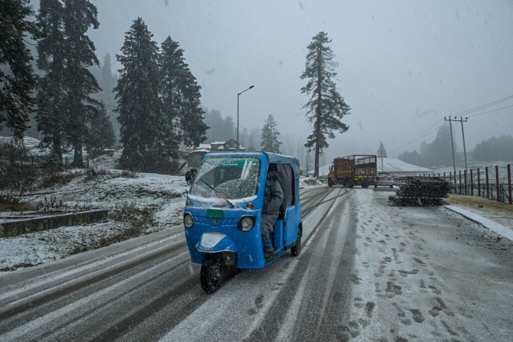 Western Disturbance Likely To Bring Rain, Snowfall To J&K: MeT