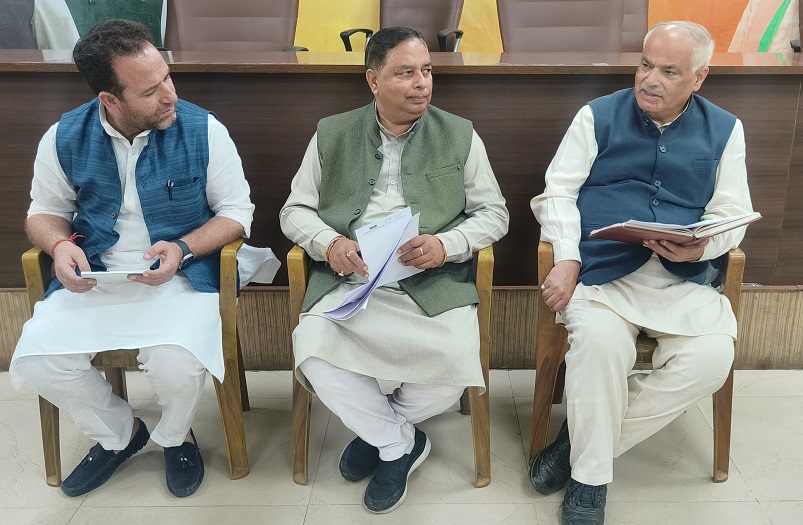 Demand Equitable Development Of Both Regions Of J&K: BJP To MLAs 