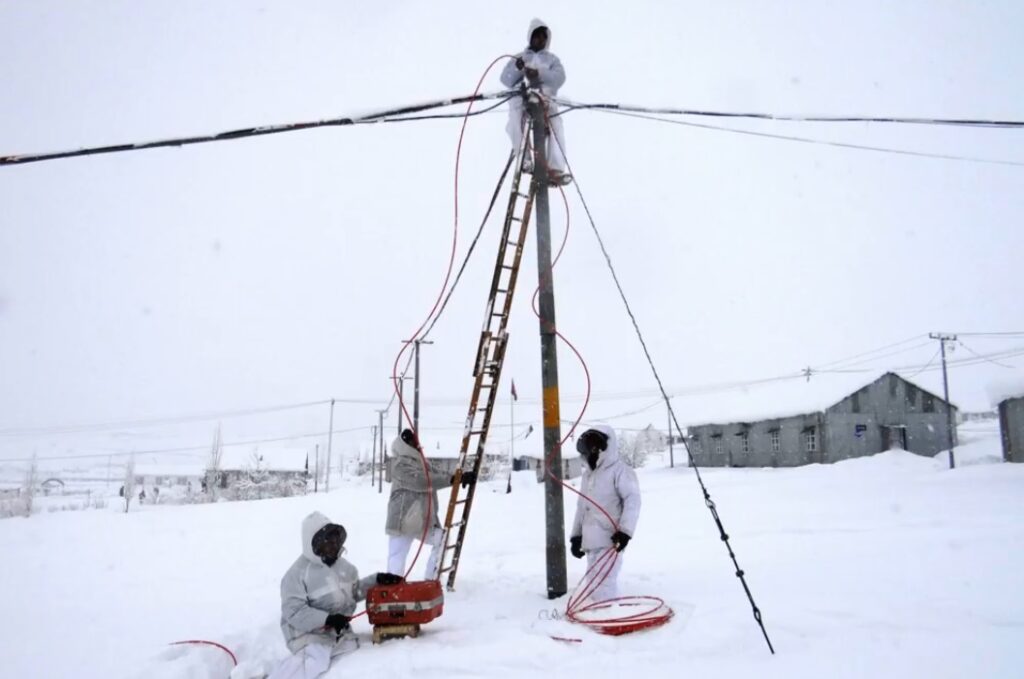 Siachen Heights, Daulat Beg Oldi In Ladakh Get Optical-Fibre Connectivity