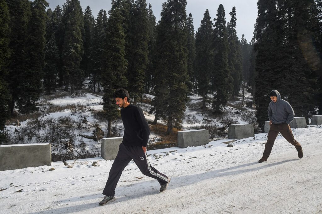 Temperatures Below Freezing Point In Most Parts Of Kashmir, More Snowfall Likely This Week