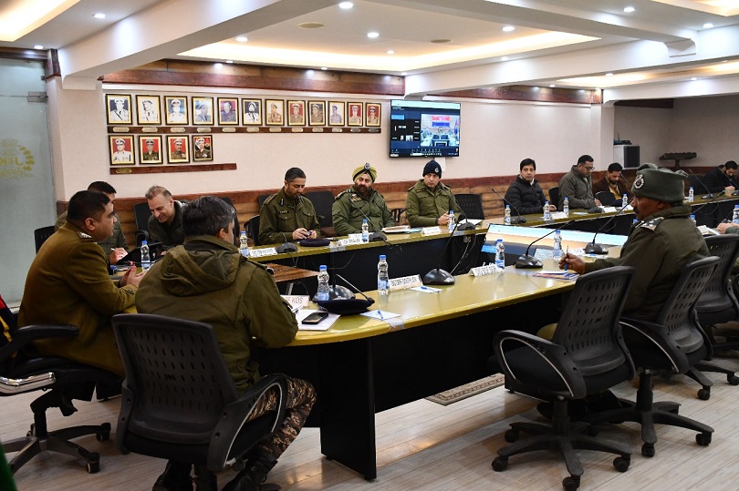 IGP Kashmir Chairs Meeting Of Top Officials, Reviews Security In Valley