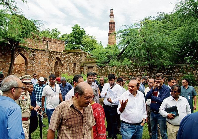 Structures In Mehrauli Park Bear Religious Significance, ASI Tells SC