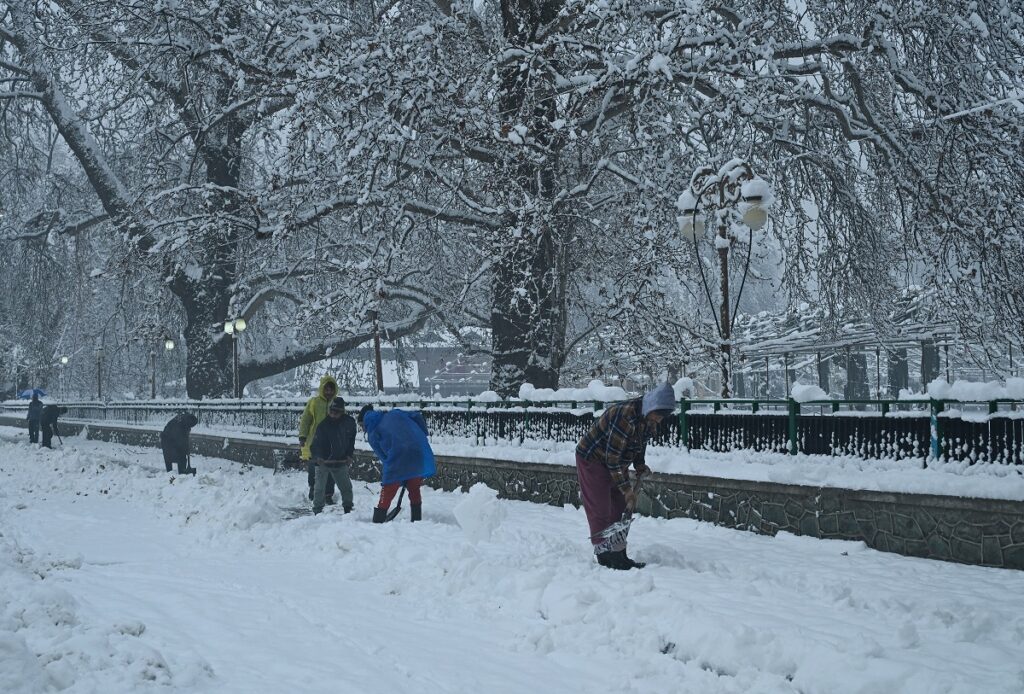 Heavy Snowfall Disrupts Normal Life In Kashmir