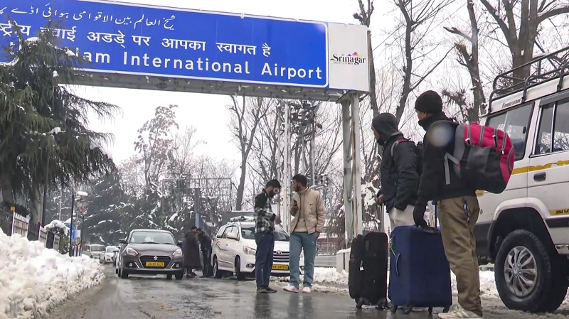 Flight Services Resume At Srinagar Airport Following Season's 1st Major Snowfall