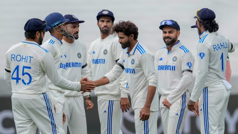 Indian Players Wear Black Armband In Memory Of Manmohan Singh