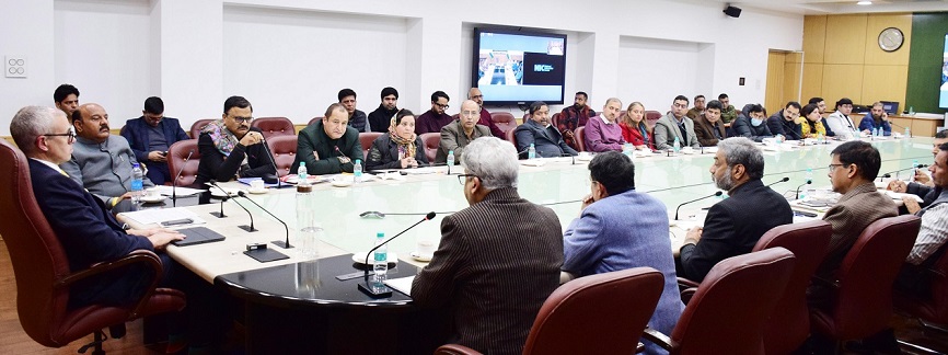 CM Omar Reviews Functioning Of Govt Departments, Sets Benchmarks For 100 Days, One Year