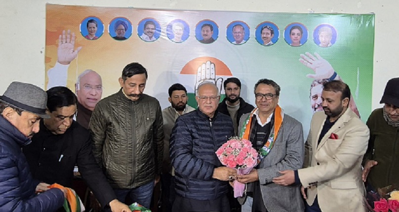 Former JUTA President, PDP Leader Join Congress In Jammu