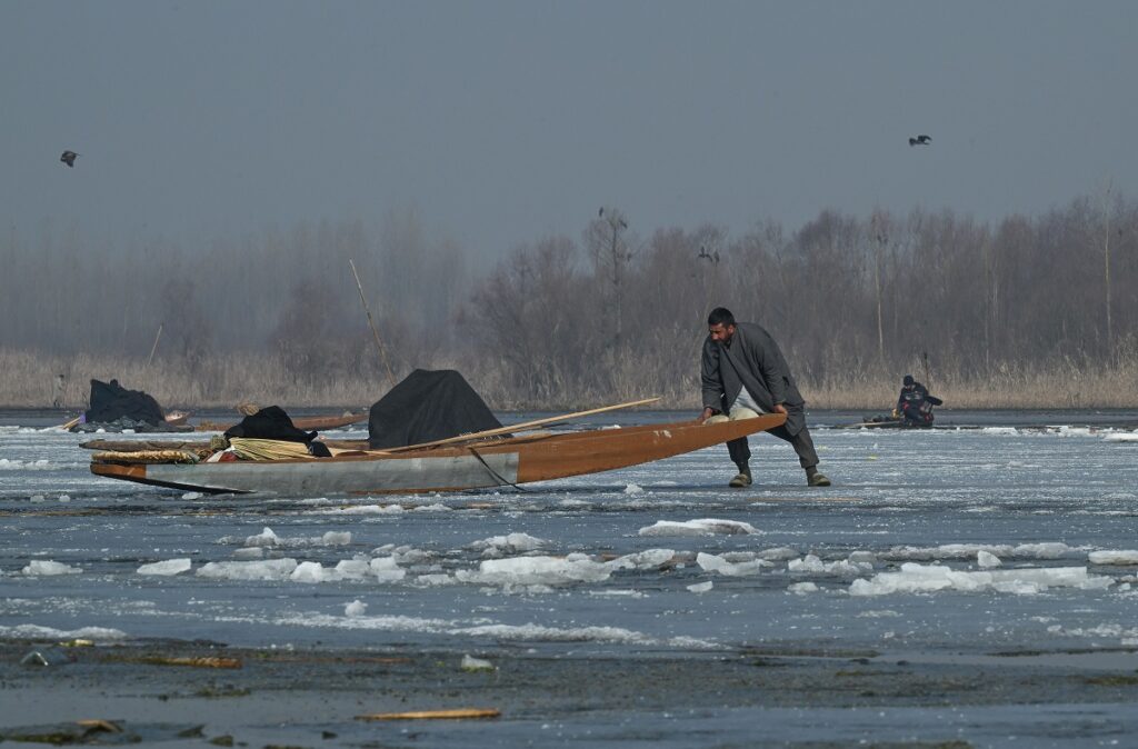 -31°C On Zojila- Intense Cold Wave Grips Kashmir, Ladakh