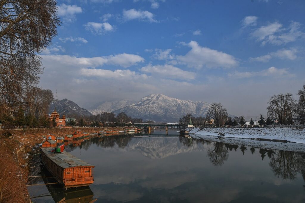 Climate Crisis: Jhelum Water Level At Alarming Low