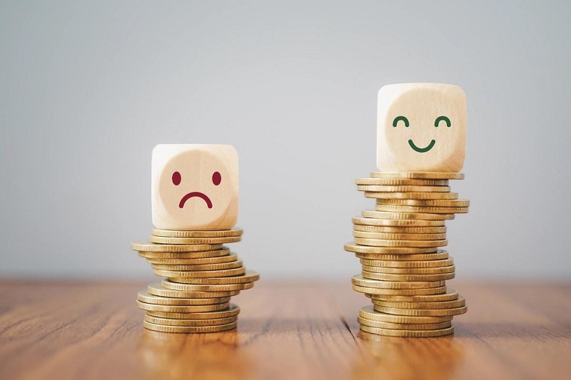 The Importance of Balancing Money and Mental Health 