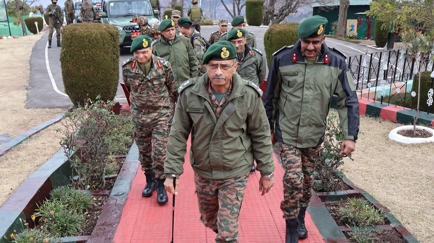 Northern Army Commander Reviews Security Along LoC In J&K’s Poonch