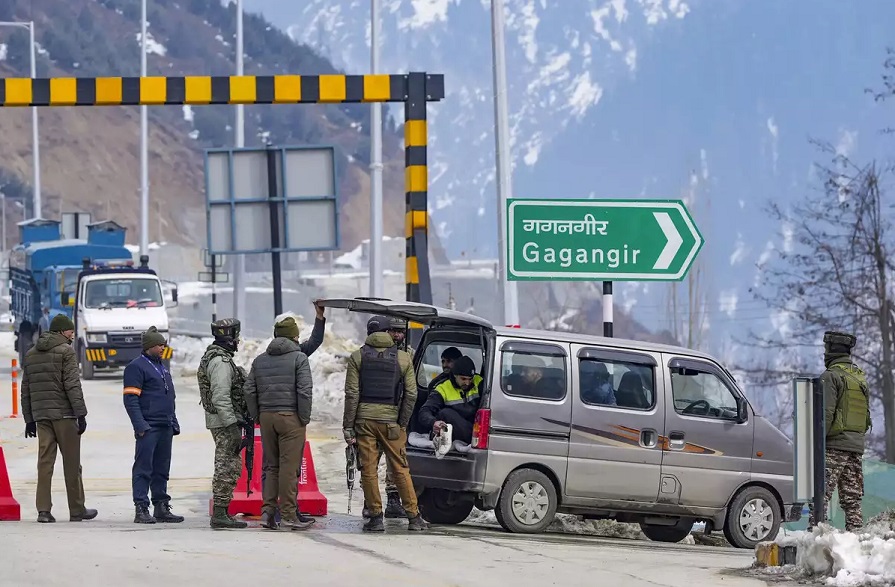 PM Modi To Inaugurate Z-Morh Tunnel: Security Forces Intensify Area Domination Exercise In Kashmir