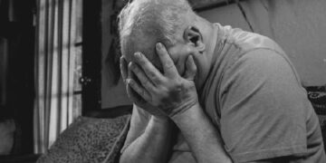 Kashmiri Elderly Persons Losing Their Lifetime of Memories