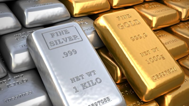Silver, Gold Hit Fresh Record Highs in Delhi Markets