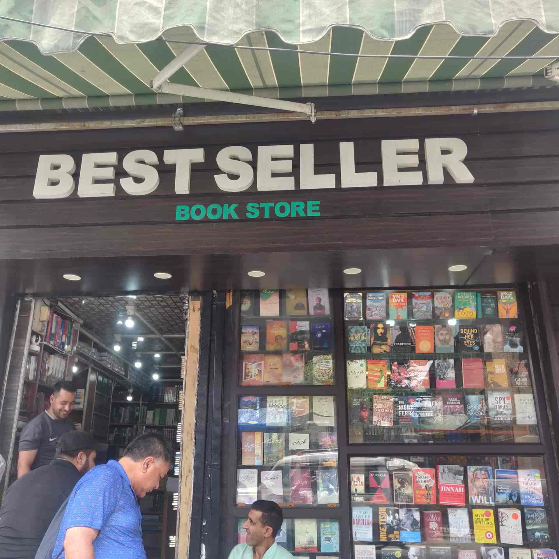The Kashmir Bookstore That Came Back With Autumn