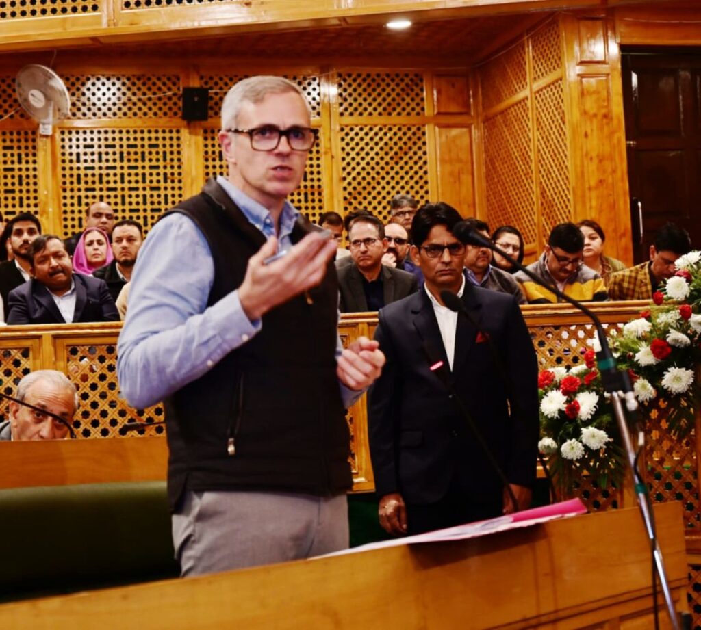 Нормалізація осіб, які отримують щоденну зарплату: CM цитує експертну групу під керівництвом CS Нормалізація осіб, які отримують щоденну зарплату: CM цитує експертну групу під керівництвом CS