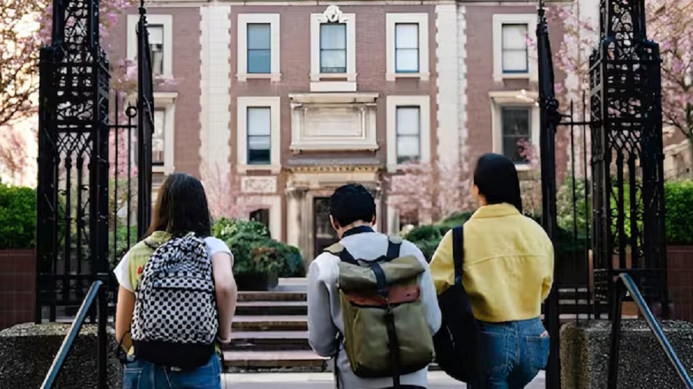 Indian Students Going Abroad Steadily Declining