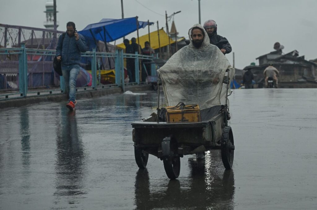 Snowfall, Rains End Dry Spell in Kashmir