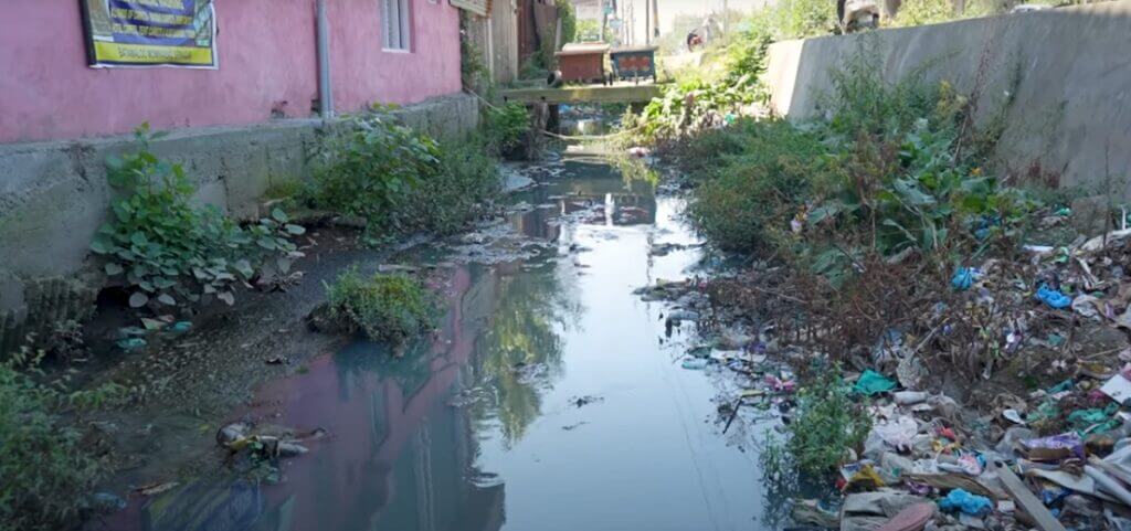 Complaints Ignored, Drains Exposed: Bemina Residents Slam Civic Apathy