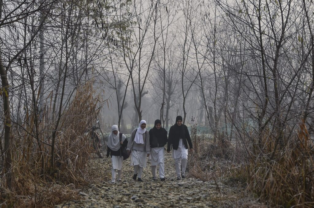 Met Office: 10 More Days Of Dry Spell in Kashmir