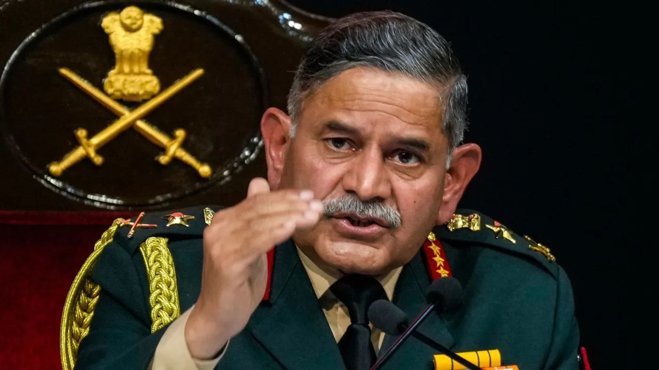 Army Chief Reviews Counter-Terror Ops, Pushes Advanced Tech Use