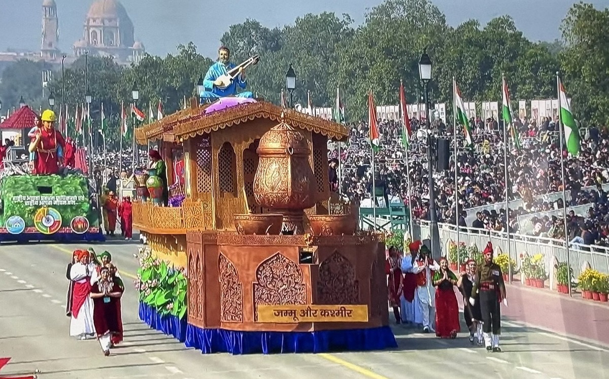 R-Day Parade 2026: J&K Tableau Bags 2nd Position