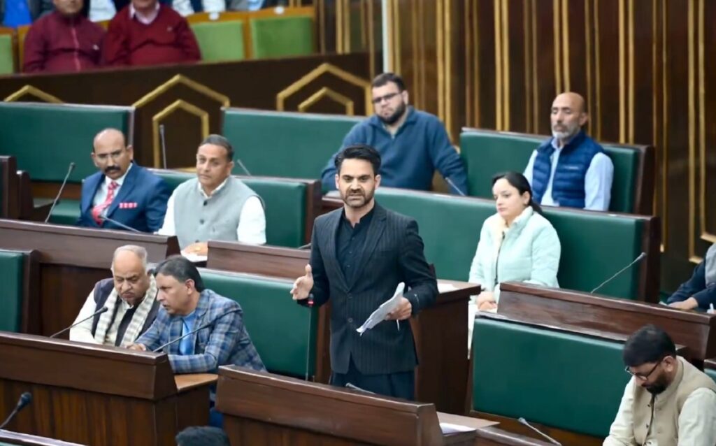 Free Trade Pacts May Hurt J&K Growers: PDP's Para